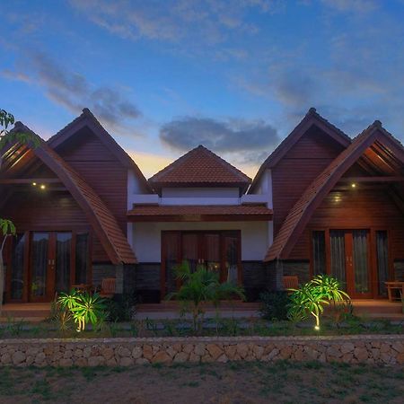 Tanjung Lima Villas Labuan Bajo Exterior photo