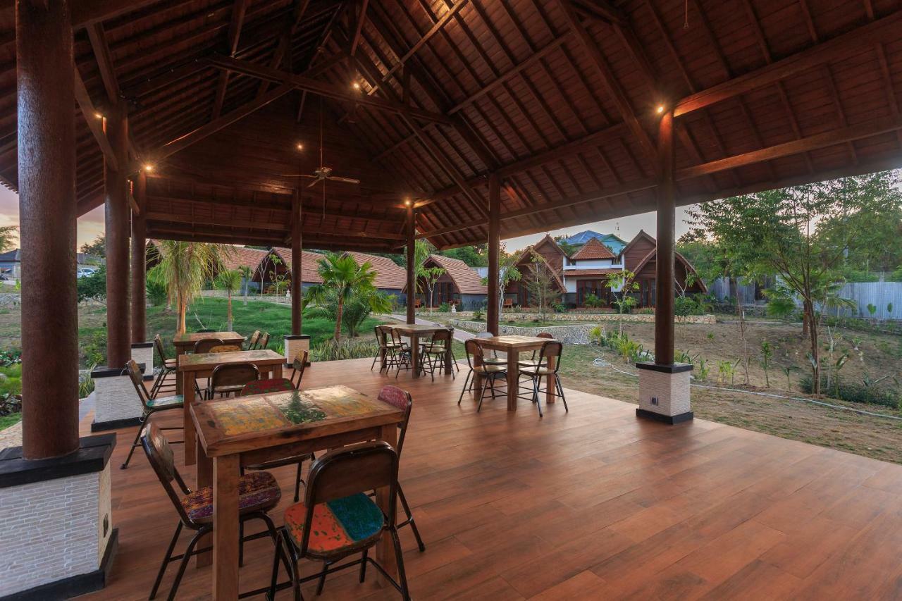 Tanjung Lima Villas Labuan Bajo Exterior photo