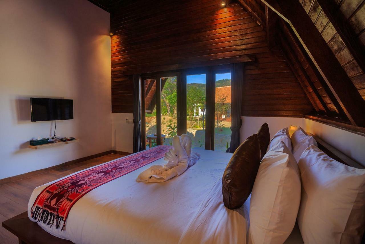 Tanjung Lima Villas Labuan Bajo Exterior photo