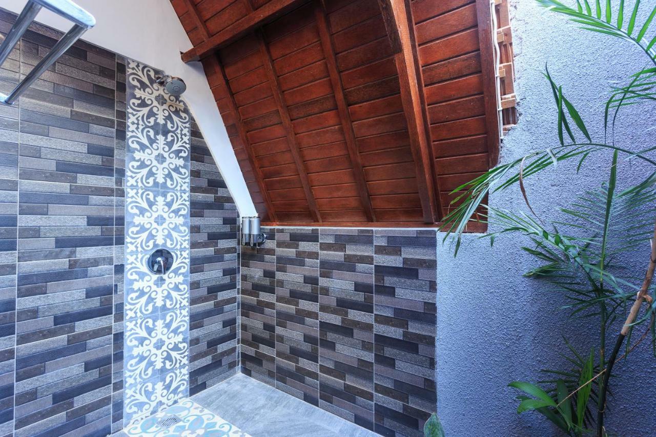 Tanjung Lima Villas Labuan Bajo Exterior photo